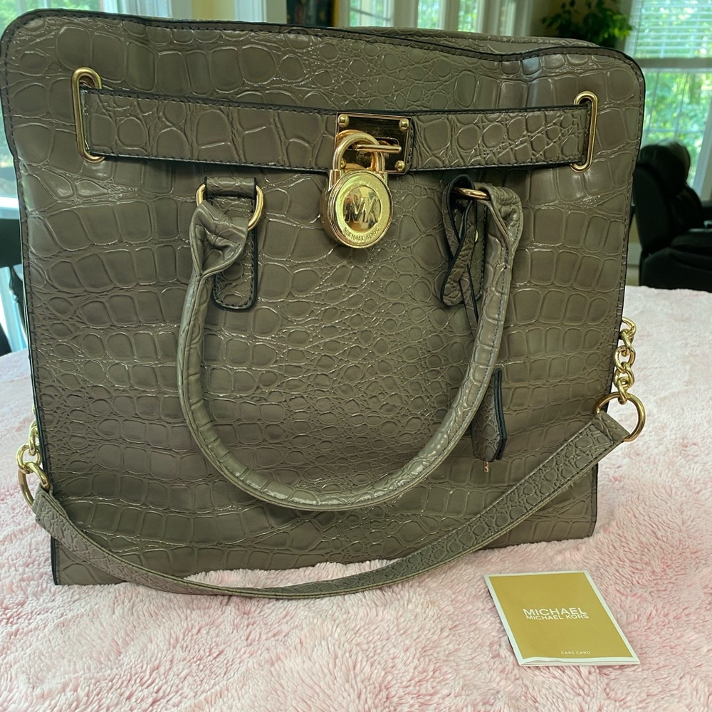 Michael Kors large grey handbag- Perfect Condition